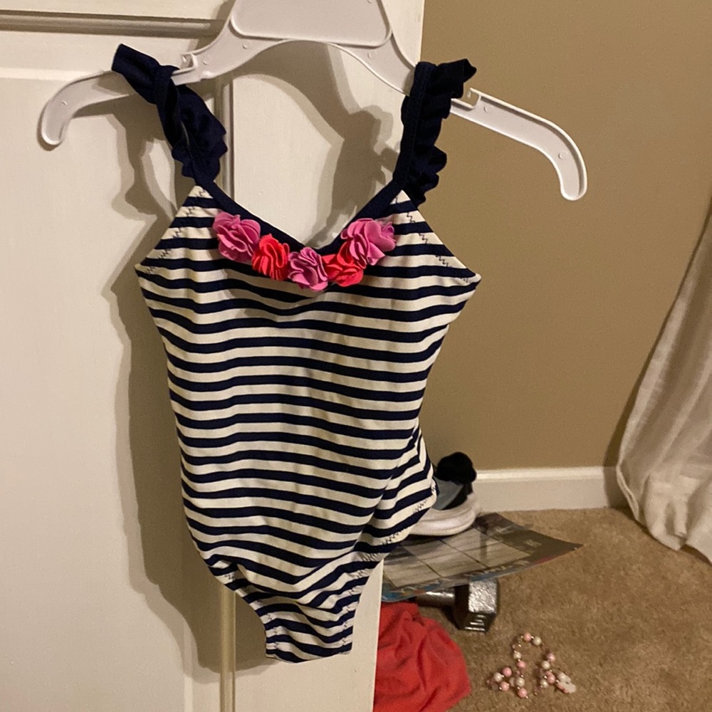 Lightly worn Oshkosh 2t bathing suit